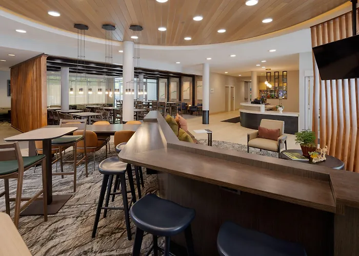 Springhill By Marriott Hole