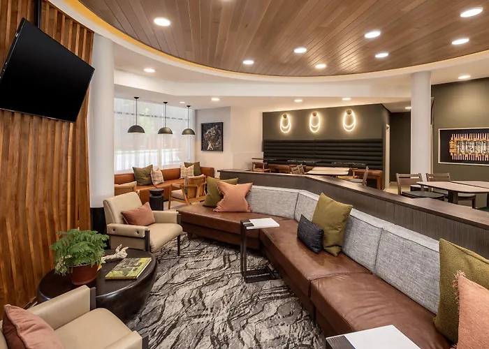 Springhill By Marriott Hole