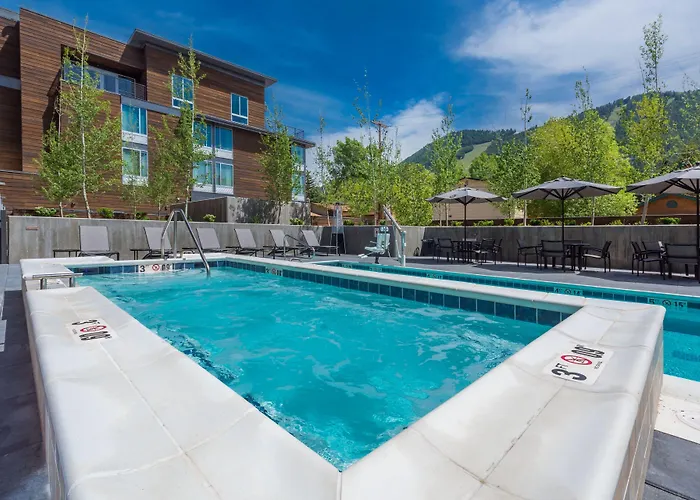 Hotel Springhill By Marriott Hole 3*